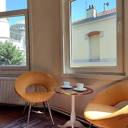 And Cozy Flat In Taksim מלון איסטמבול